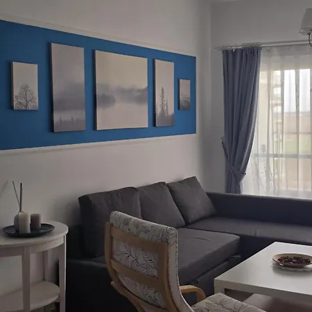 1-bedroom Poolside Cornelius In Caesar Dherinia