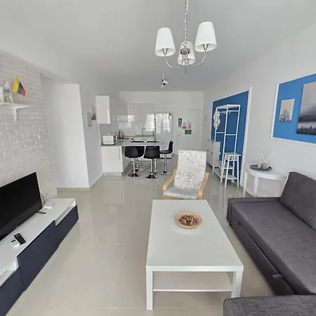 Apartment 1-bedroom Poolside Cornelius In Caesar *