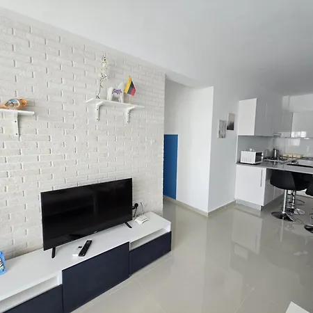 1-bedroom Poolside Cornelius In Caesar Dherinia